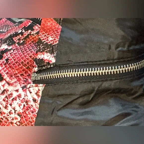 Fashion Nova Size 1X Faux Leather Skirt EUC - Picture 5 of 7